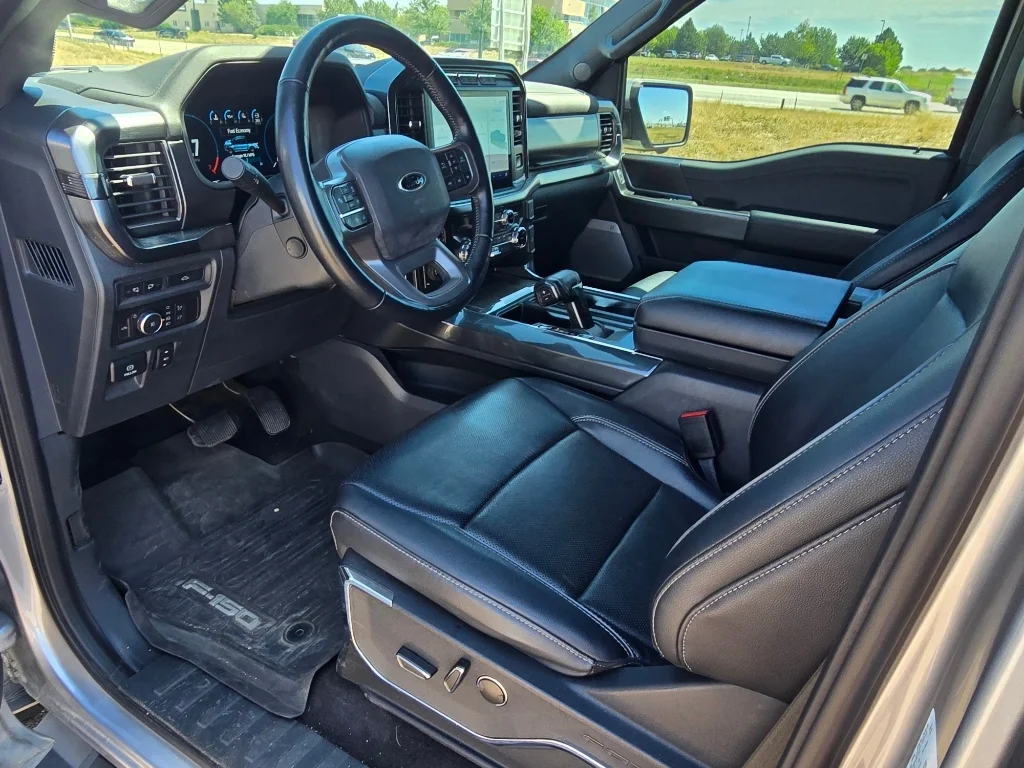 Used 2022 Iconic Silver Metallic Ford LARIAT image 25