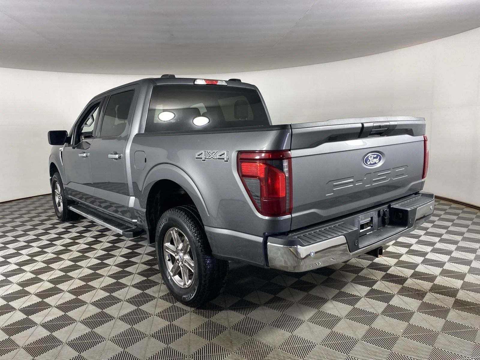 Used 2025 Carbonized Gray Ford XLT image 5
