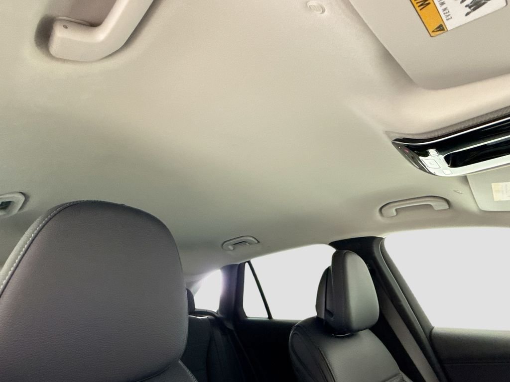 New 2026 Cirrus Silver Metallic Mercedes-Benz GLC 300 image 17