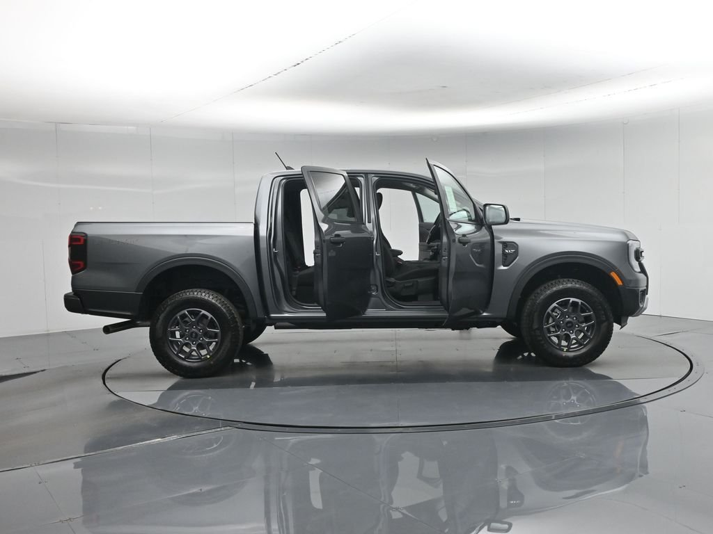 New 2026 Carbonized Gray Metallic Ford XLT image 4
