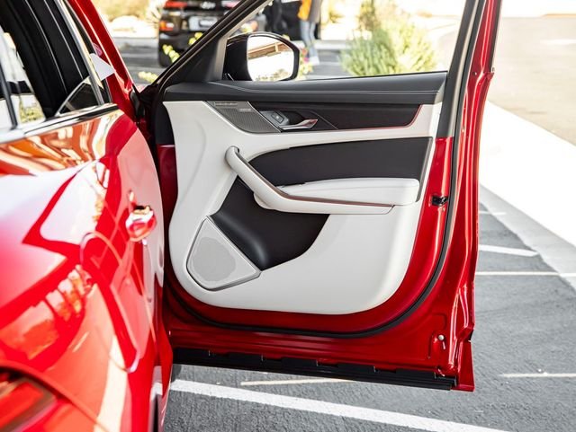 2026 Jaguar F-Pace R-Dynamic S - Photo 24