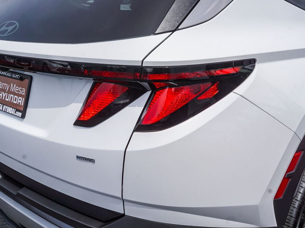 Used 2026 White Hyundai SEL image 8