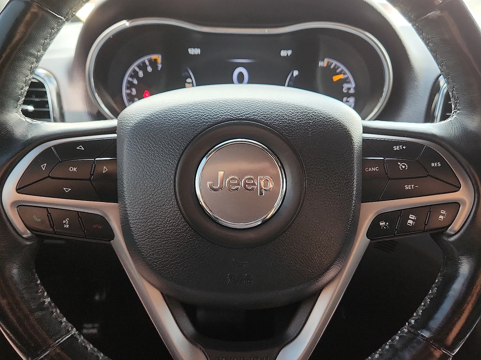 Used 2021 Gray Jeep Limited image 24