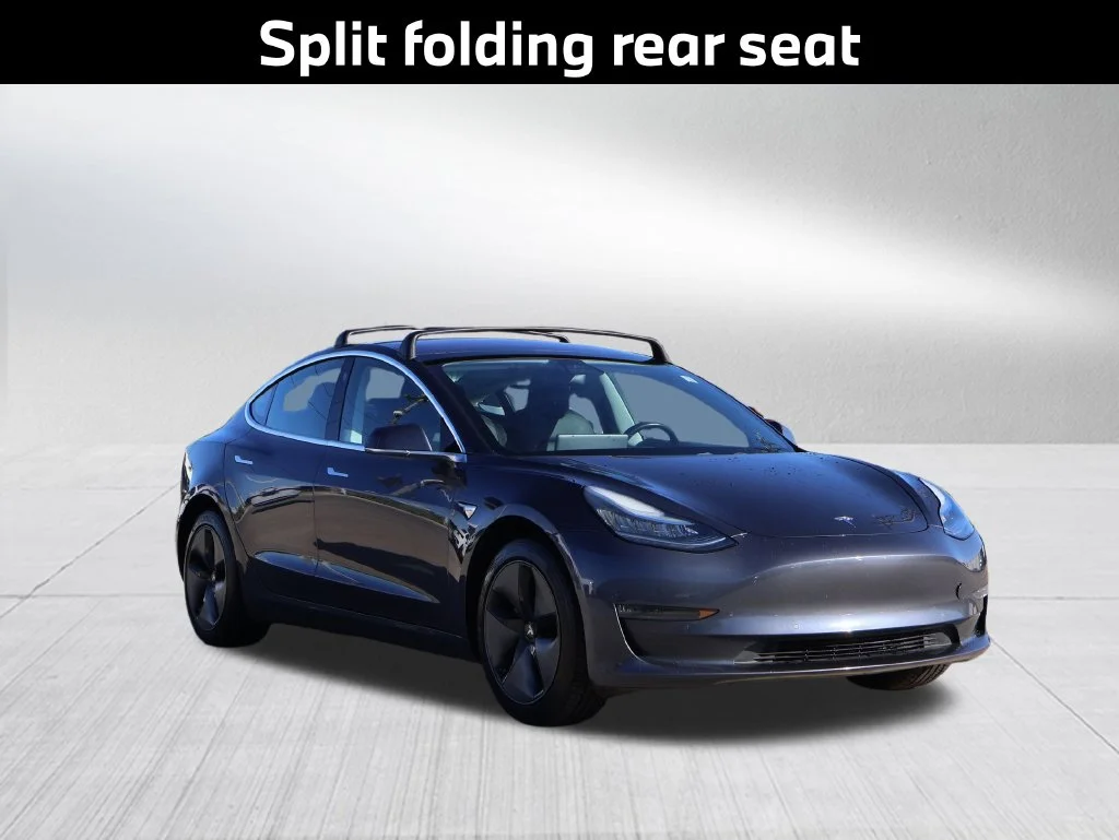Used 2018  Tesla  image 15