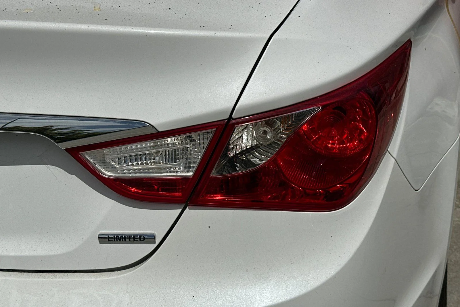 Used 2013 White Hyundai Limited image 8