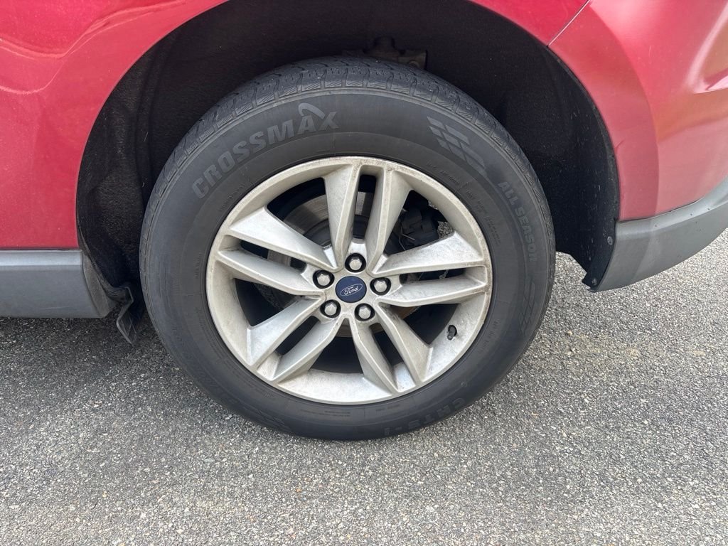 Used 2017 Red Ford SEL image 11