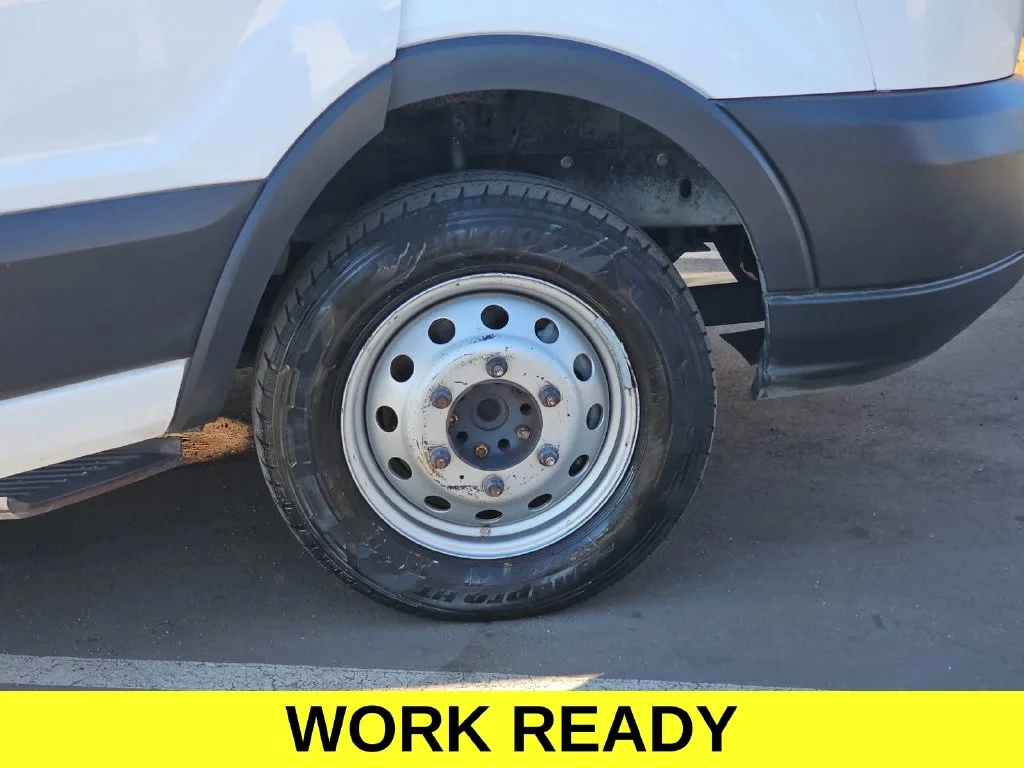 Used 2018 White Ford Base image 37