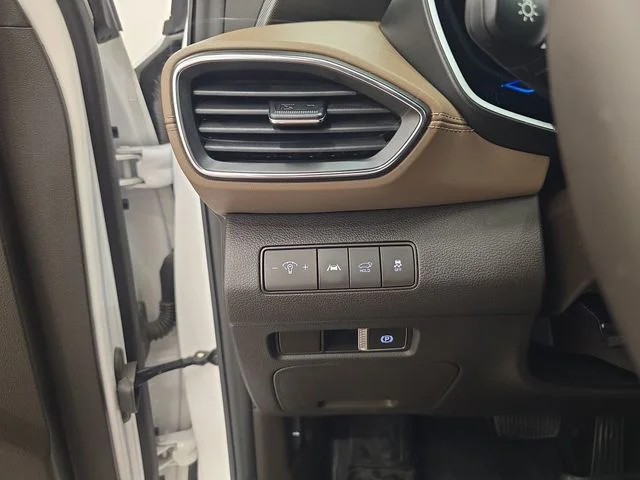 Used 2022 Quartz White Hyundai Blue image 33