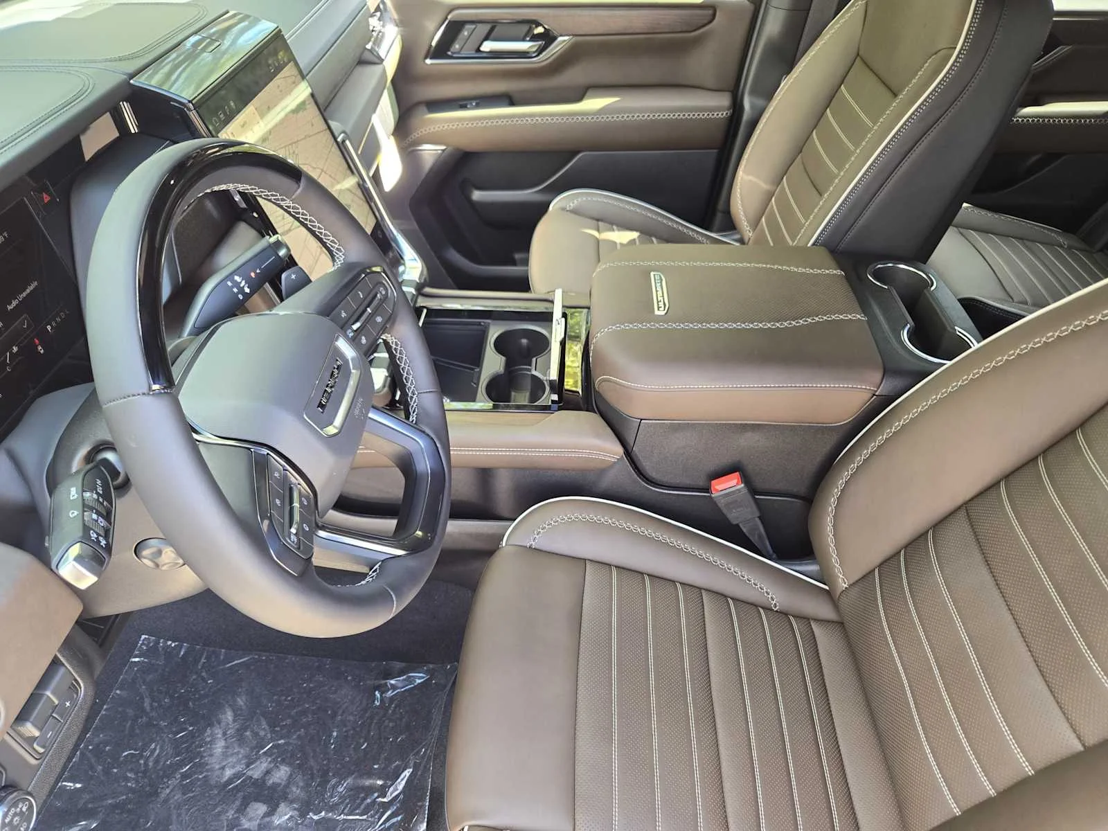 New 2027 Glacier White Tricoat GMC Denali Ultimate image 8