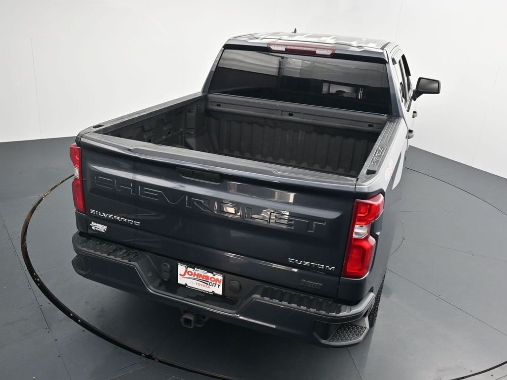 Used 2021 Gray Chevrolet Custom image 26