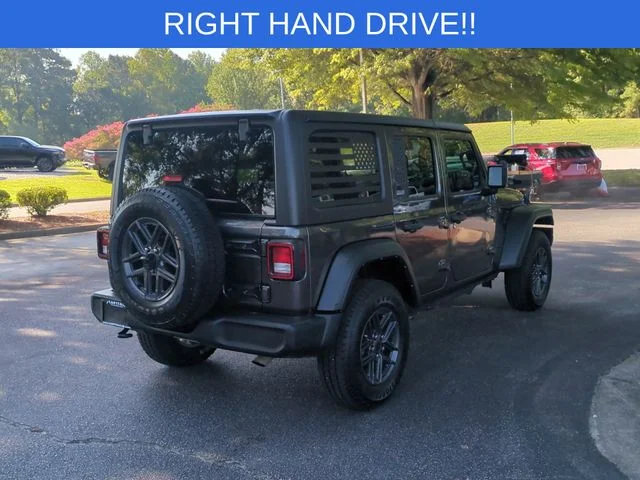 Used 2024 Gray Jeep Sport RHD image 5