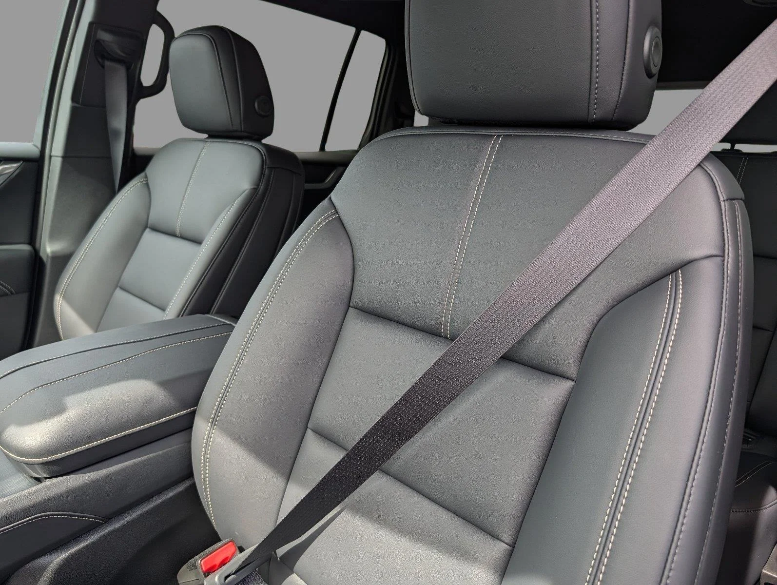 New 2027 Sterling Metallic GMC Elevation image 12