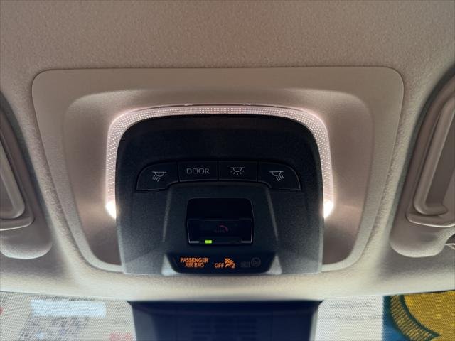 Certified Used 2023 SILVER ME. Toyota  image 23