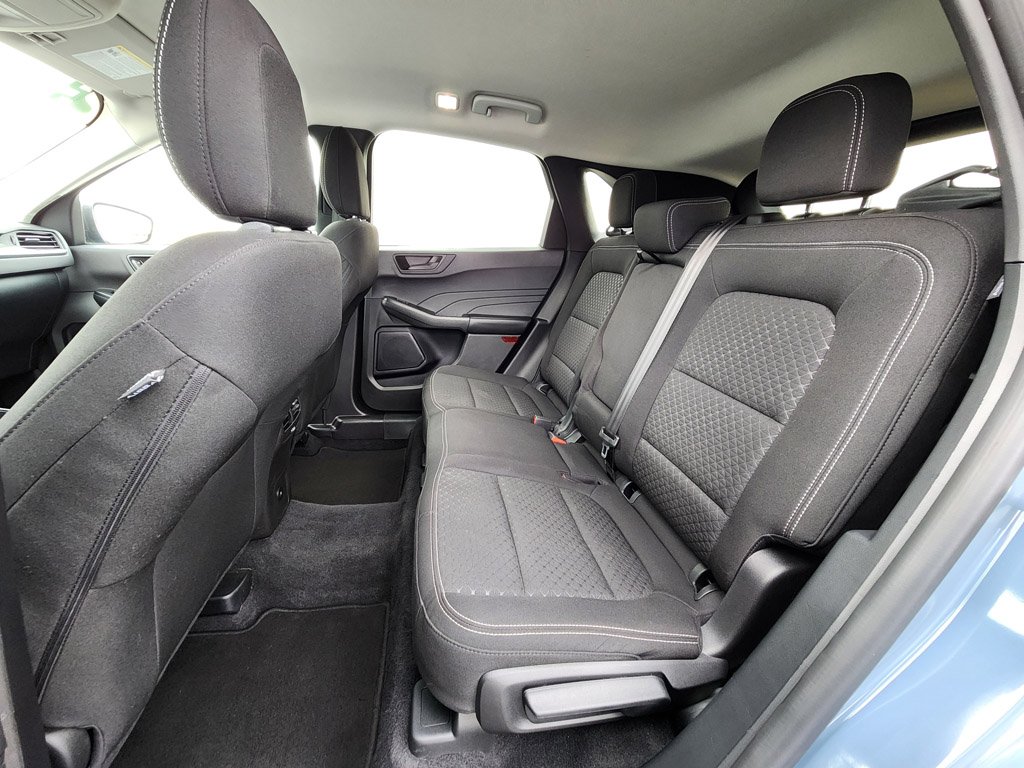 Used 2023 Vapor Blue Metallic Ford Active image 15