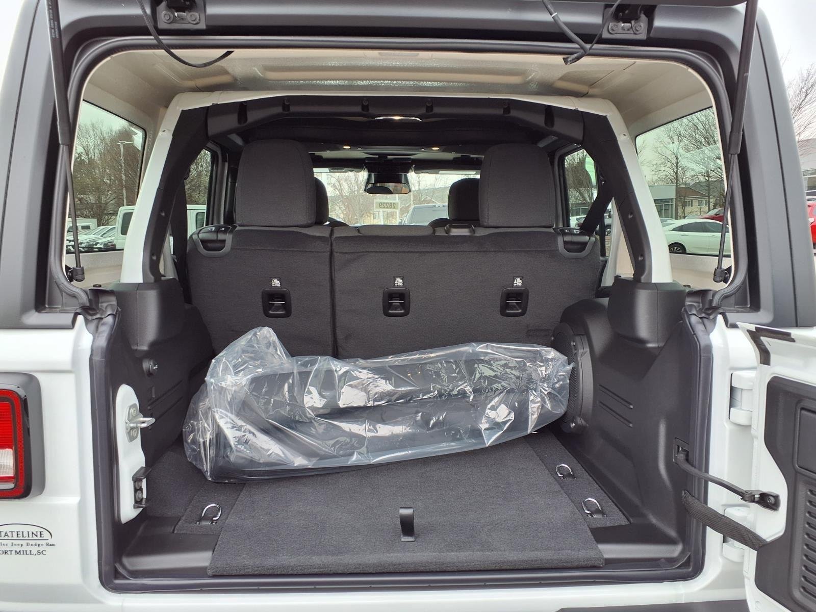 New 2026 Bright White Clear-Coat Exterior Paint Jeep Willys image 29