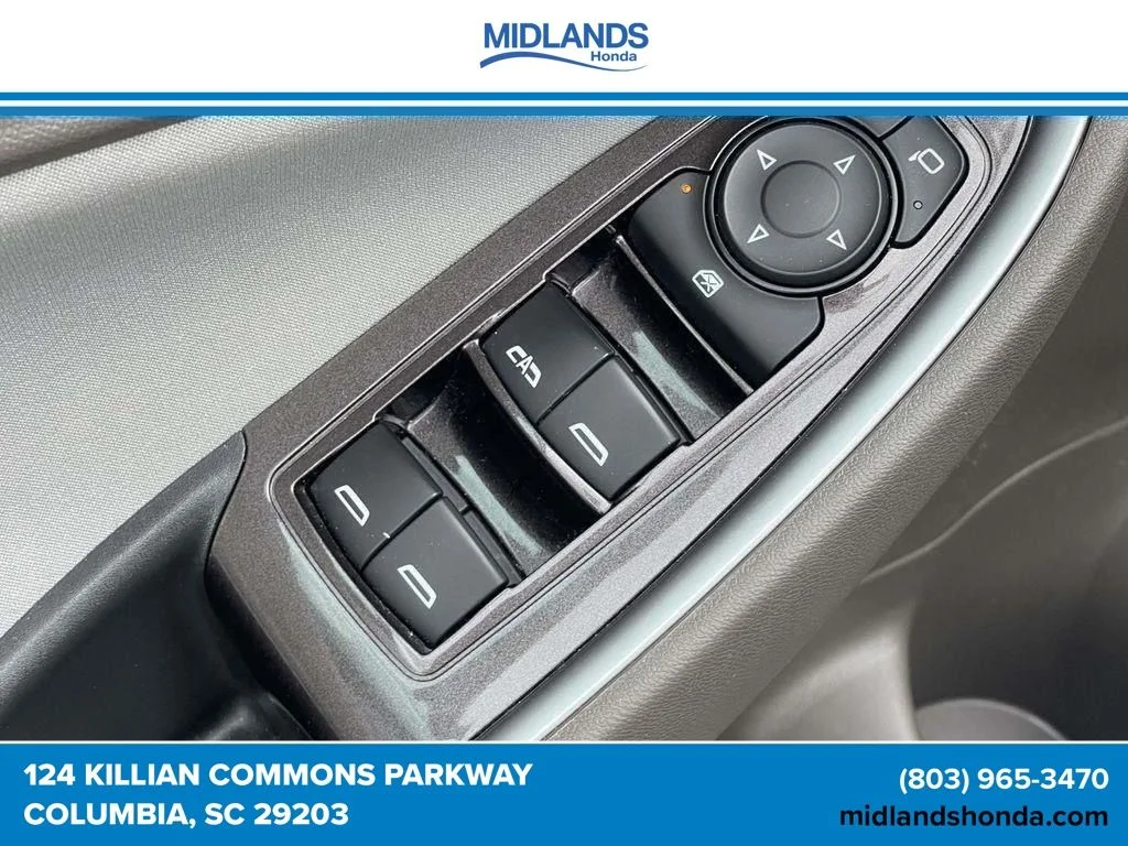 Used 2025 Black Metallic Chevrolet LT image 17