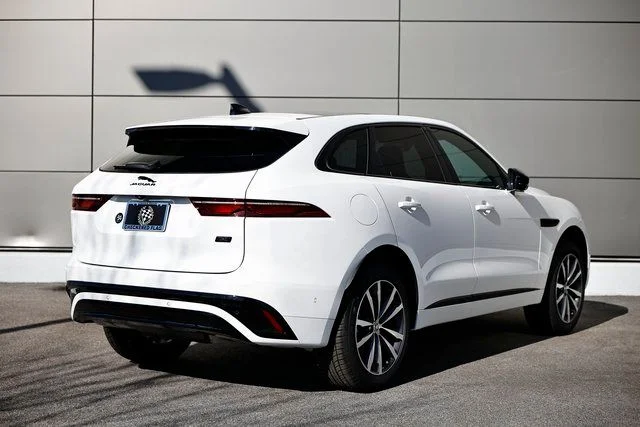 2026 Jaguar F-Pace R-Dynamic S - Photo 13