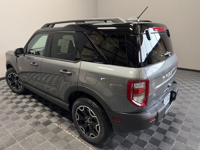 New 2026 Carbonized Gray Metallic Ford Outer Banks® image 12