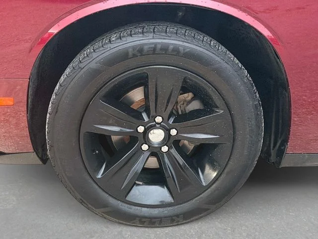 Used 2020 Red Dodge SXT image 11
