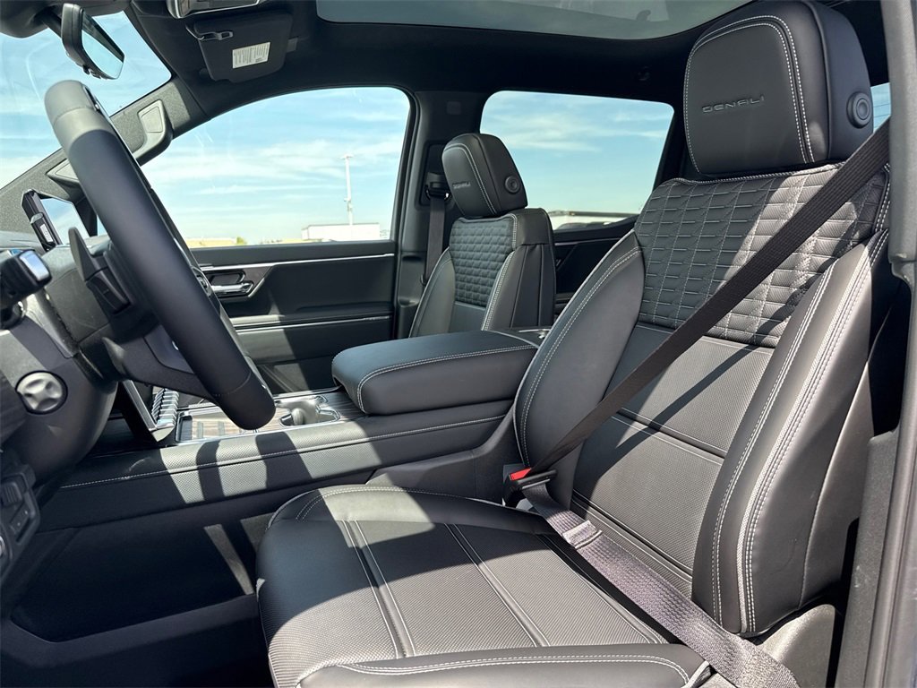 2025 GMC SIERRA - Image 15