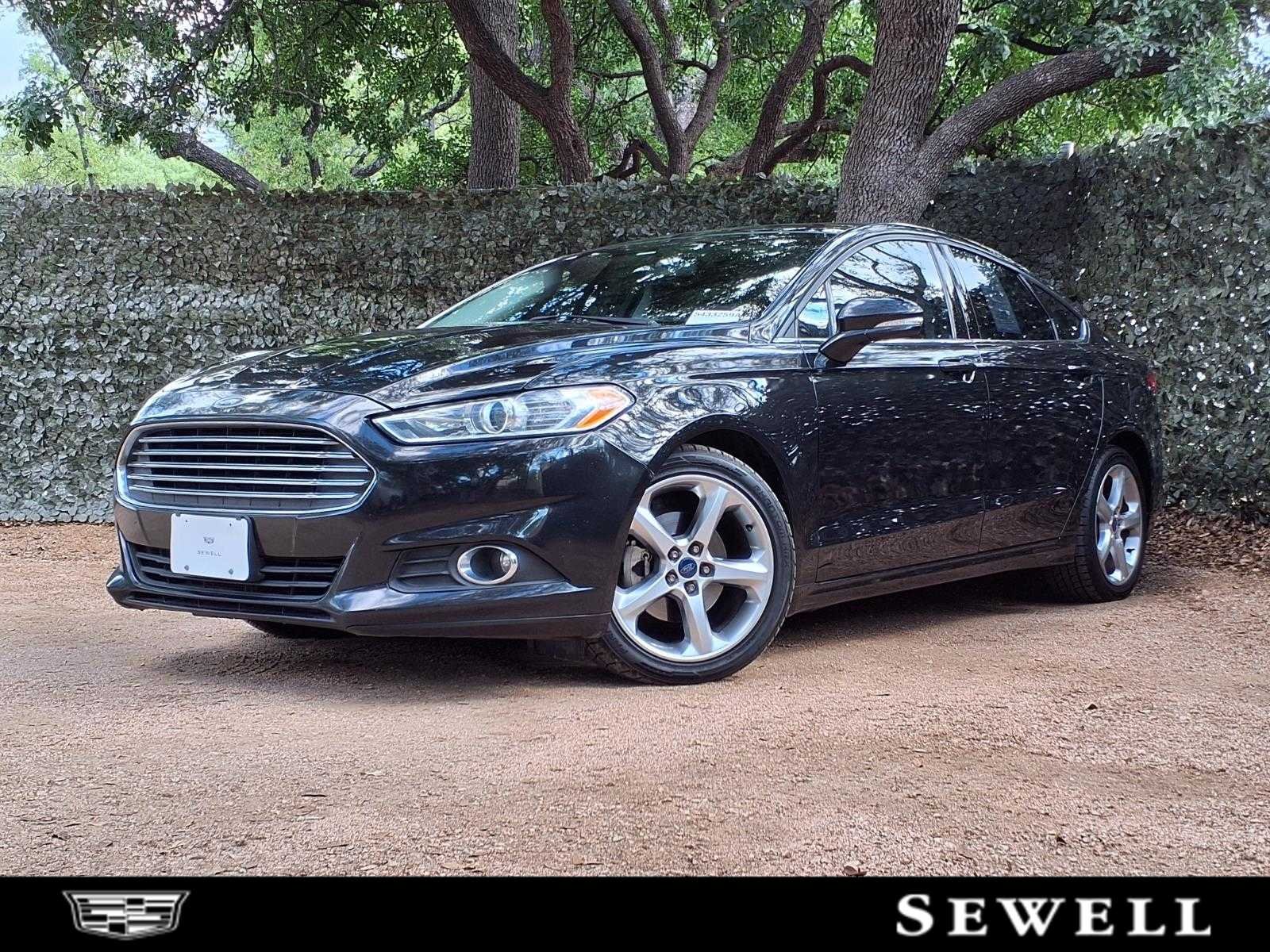 2015 Ford Fusion SE
