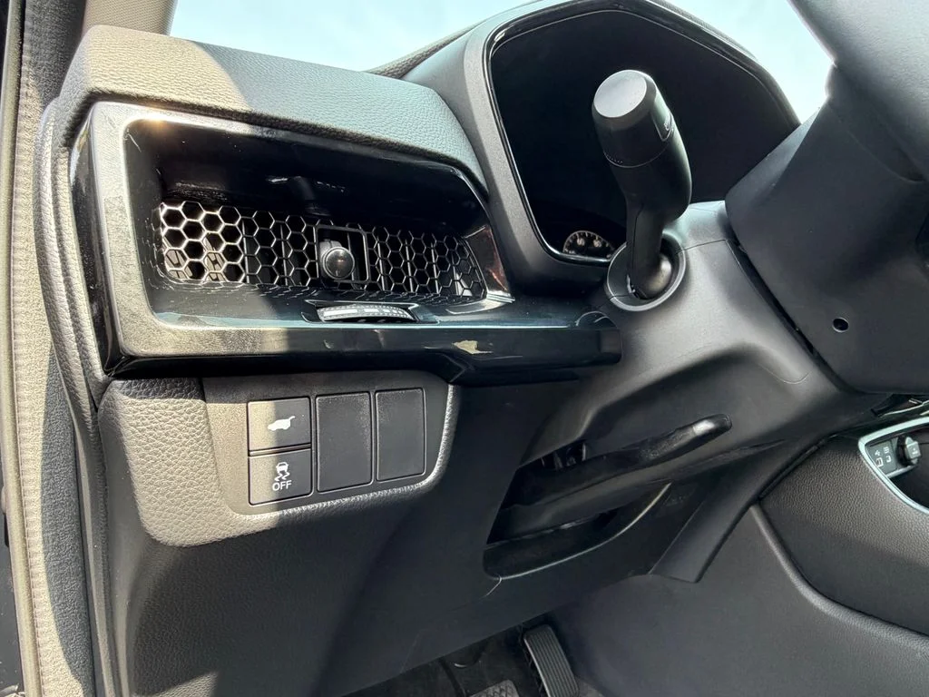 Used 2025 Black Honda EX-L image 27