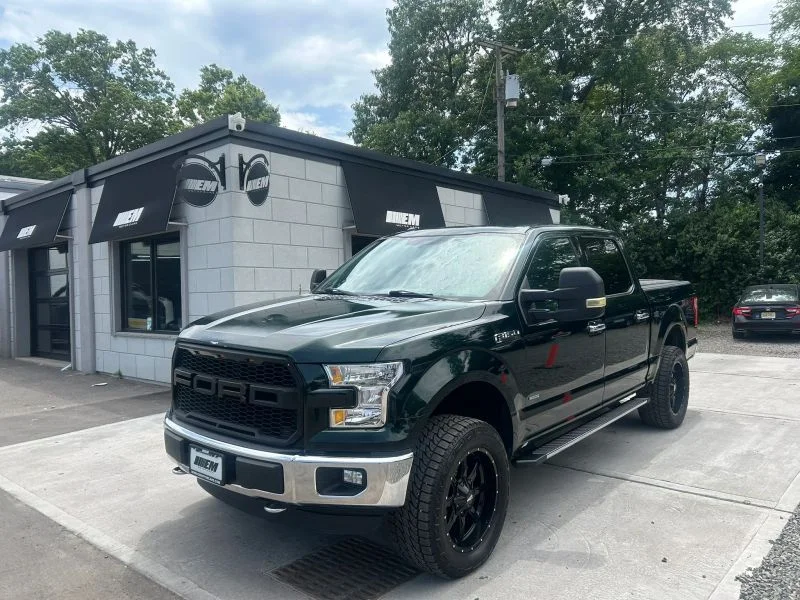 Used 2016 Green Ford XLT Pickup 4D 5 1/2 ft image 1