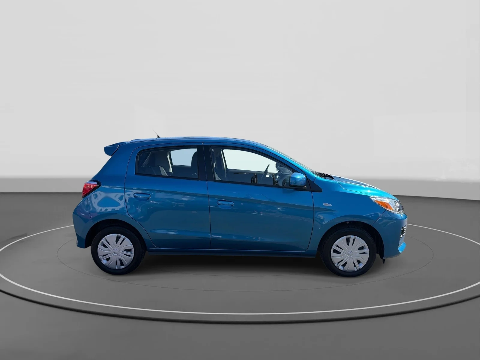 Used 2024 Sapphire Blue Metallic Mitsubishi ES image 4