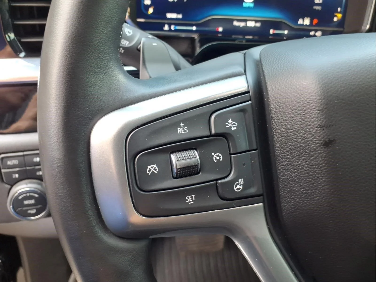 Used 2025 Black Chevrolet RST image 18