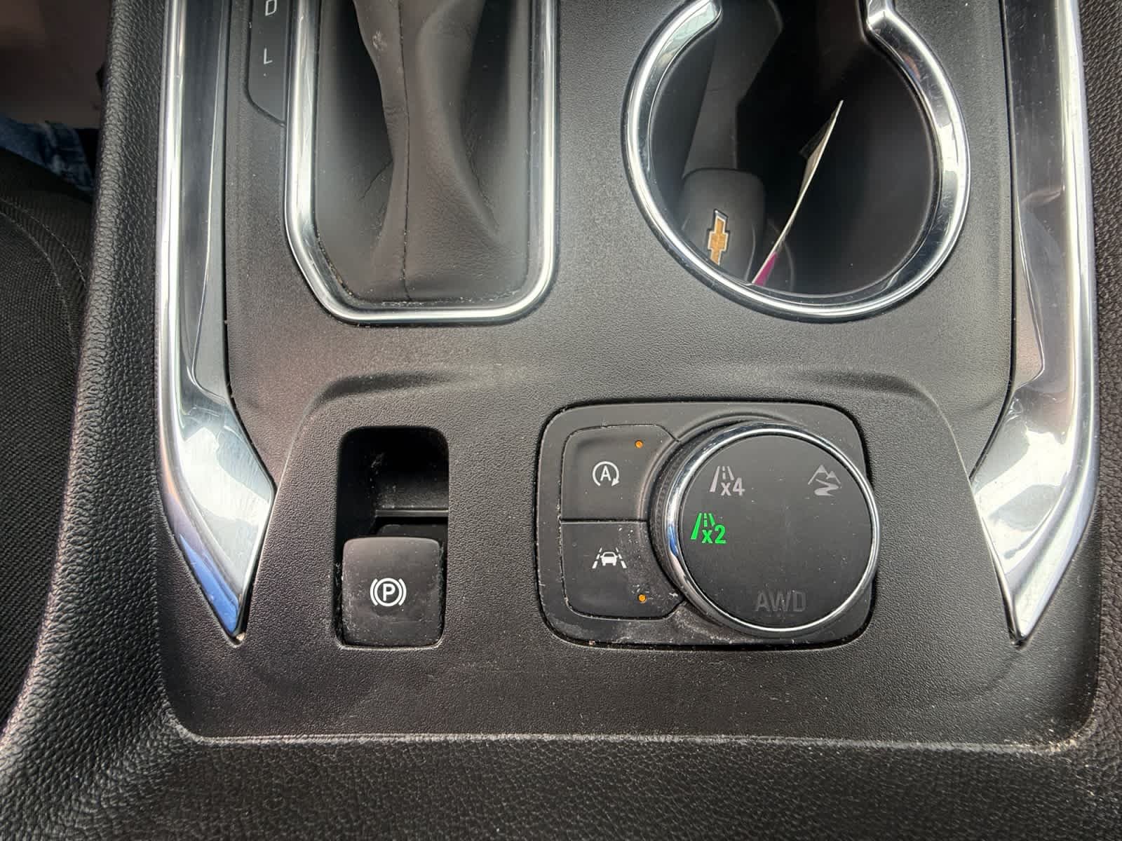 Used 2023 Black Cherry Metallic Chevrolet LT Cloth image 32