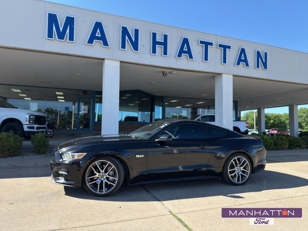 2015 Ford Mustang GT Coupe Premium's photo