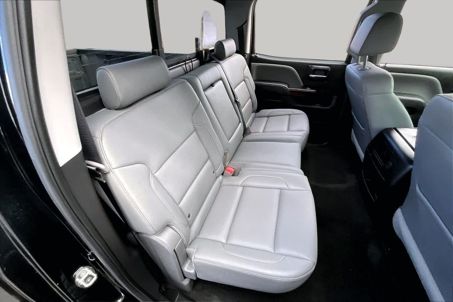 Used 2018 Onyx Black GMC SLT image 17