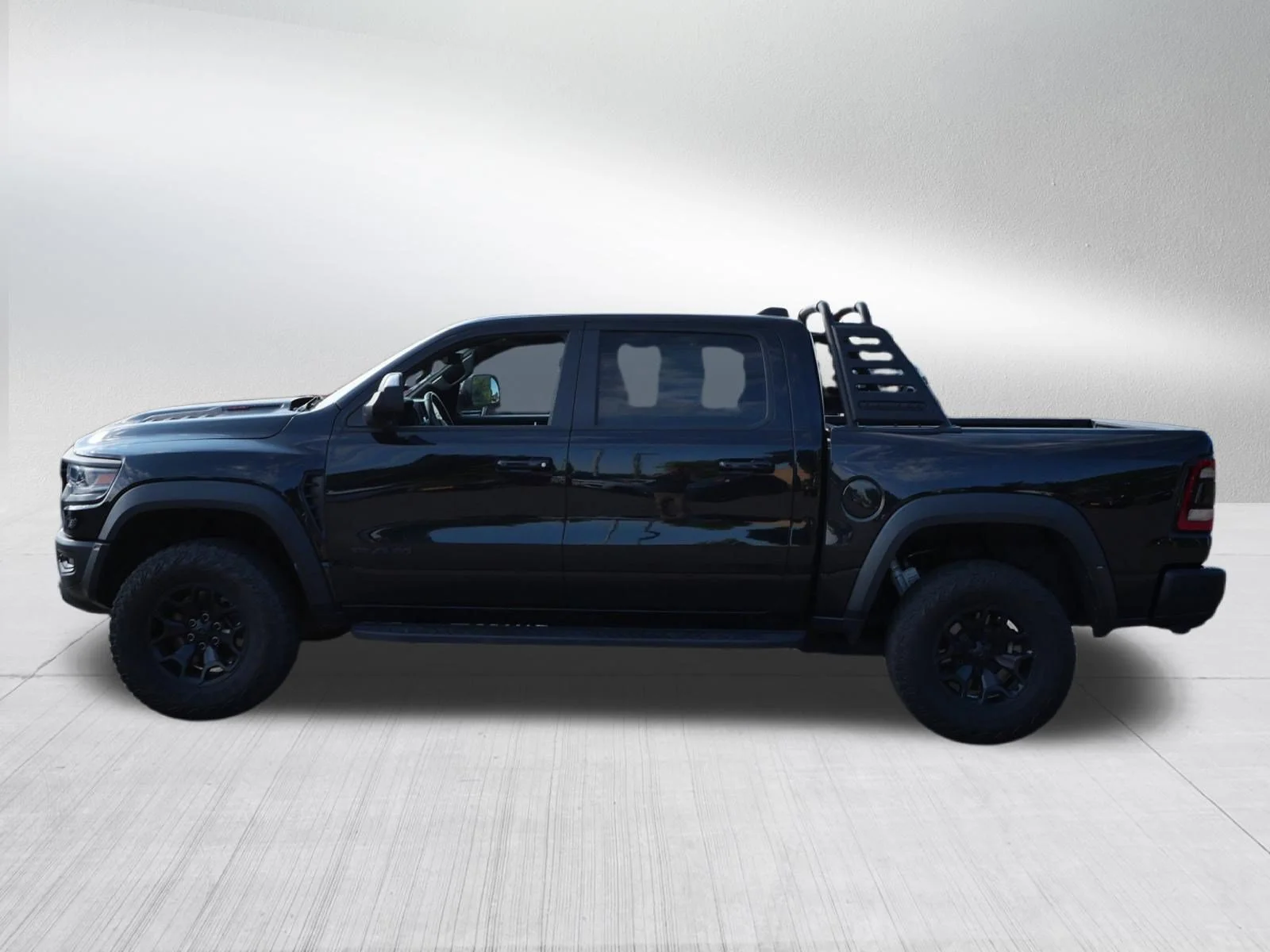 Used 2022 Diamond Black Crystal Pearlcoat Ram TRX image 4