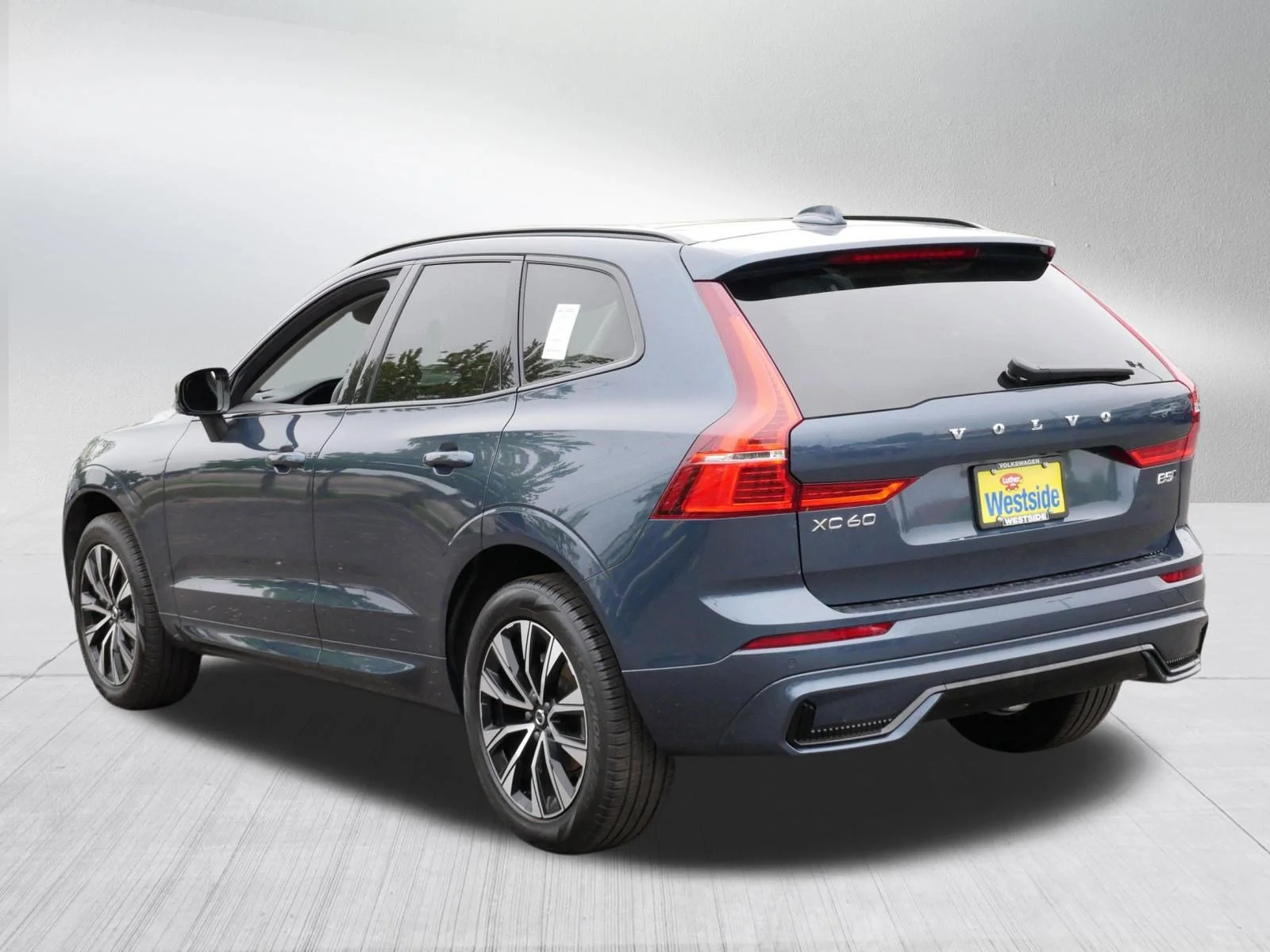 Used 2025 Denim Blue Metallic Volvo Core image 5