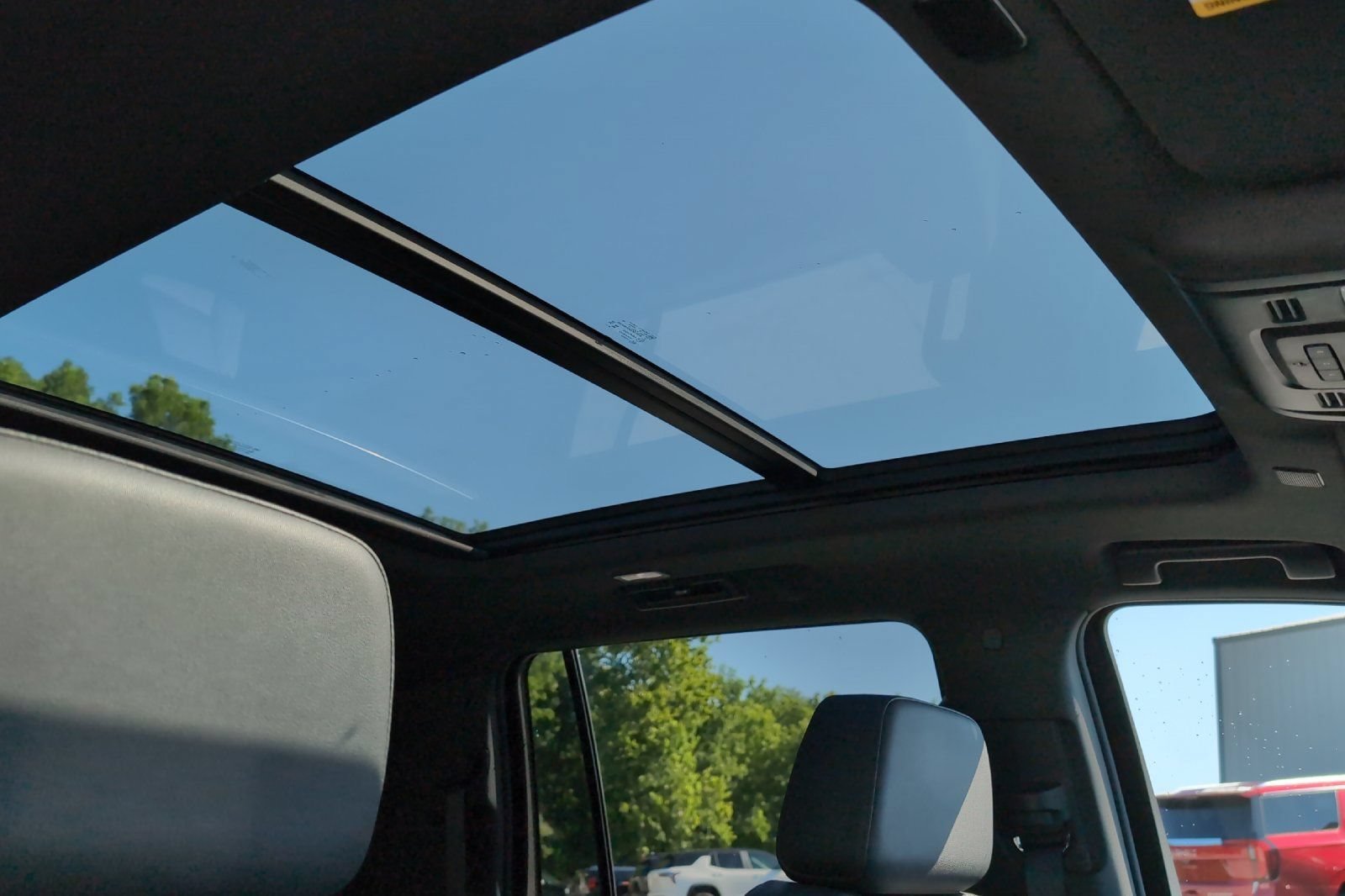 Used 2024 Black Chevrolet Z71 image 19