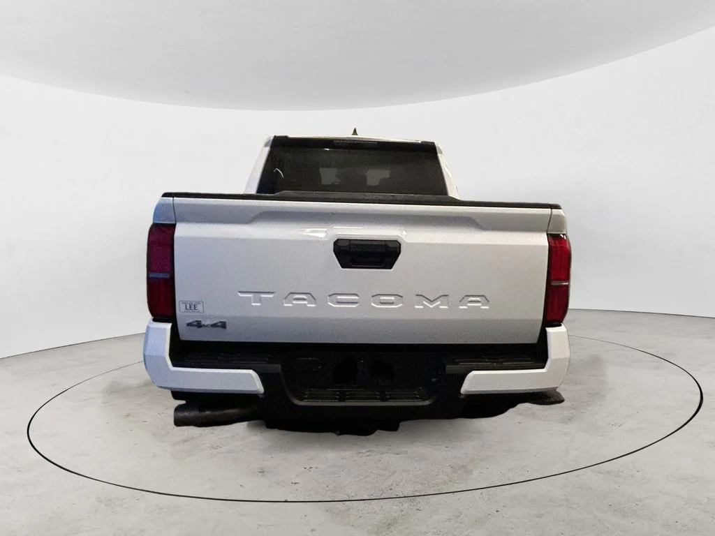 New 2026 Ice Cap Toyota SR5 image 4