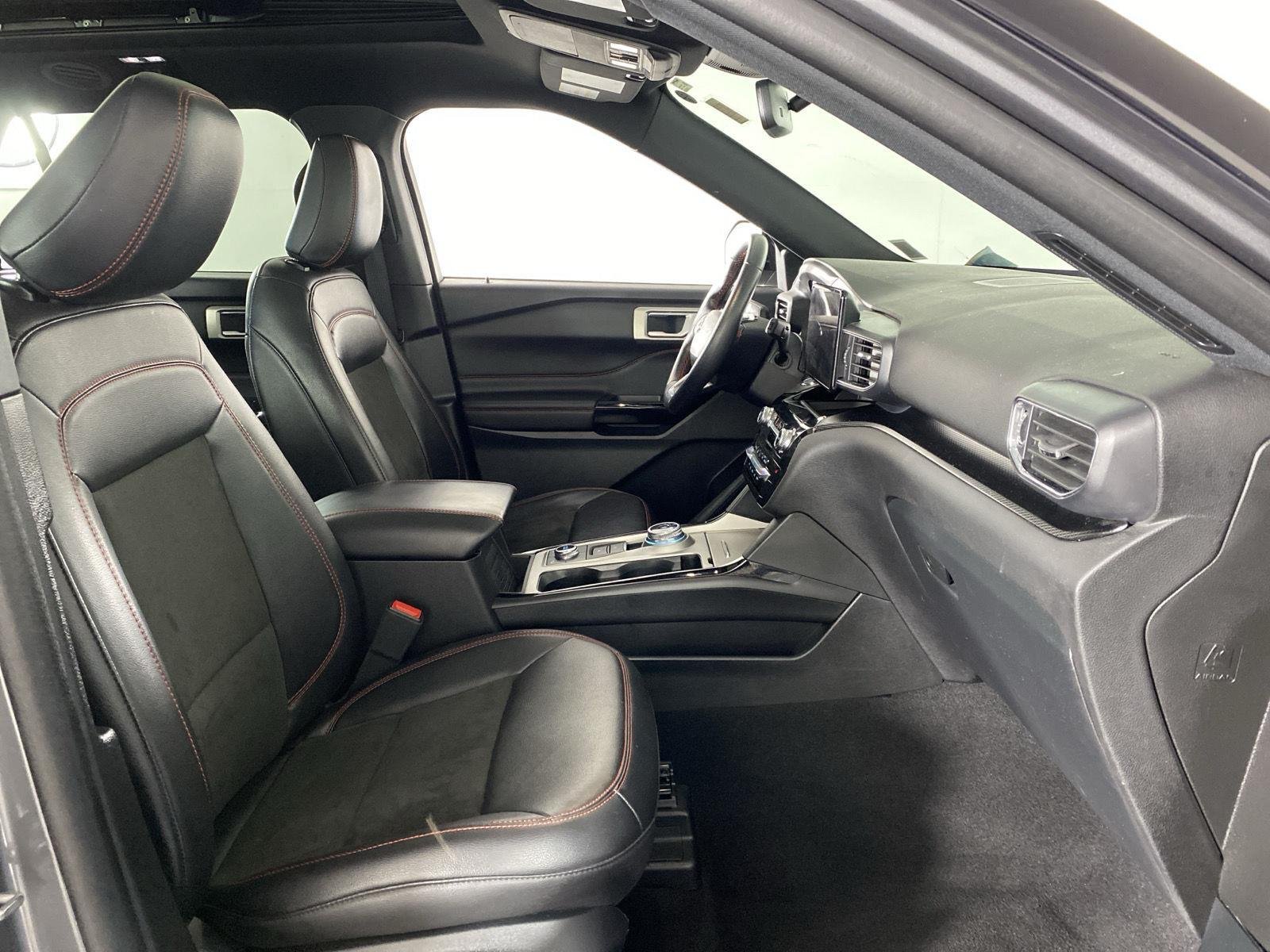 Used 2023 Carbonized Gray Ford ST-Line image 32