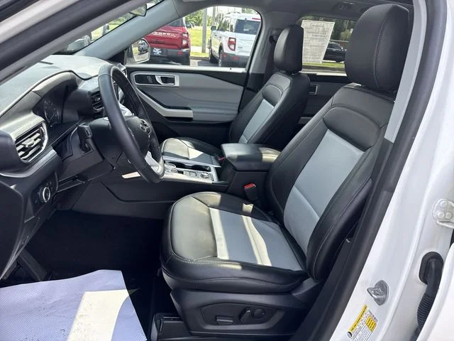 Certified Used 2023 White Metallic Ford XLT image 15