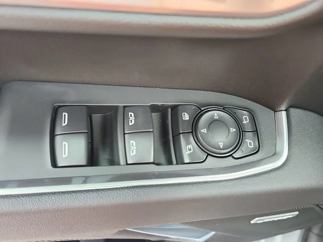 2026 GMC Sierra 1500 SLT - Photo 40