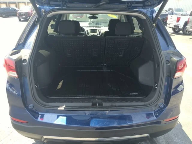 Used 2022 Blue Glow Metallic Chevrolet LT image 27