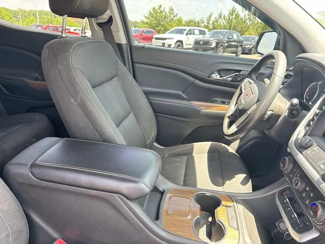 Used 2021 Gray GMC SLE image 25
