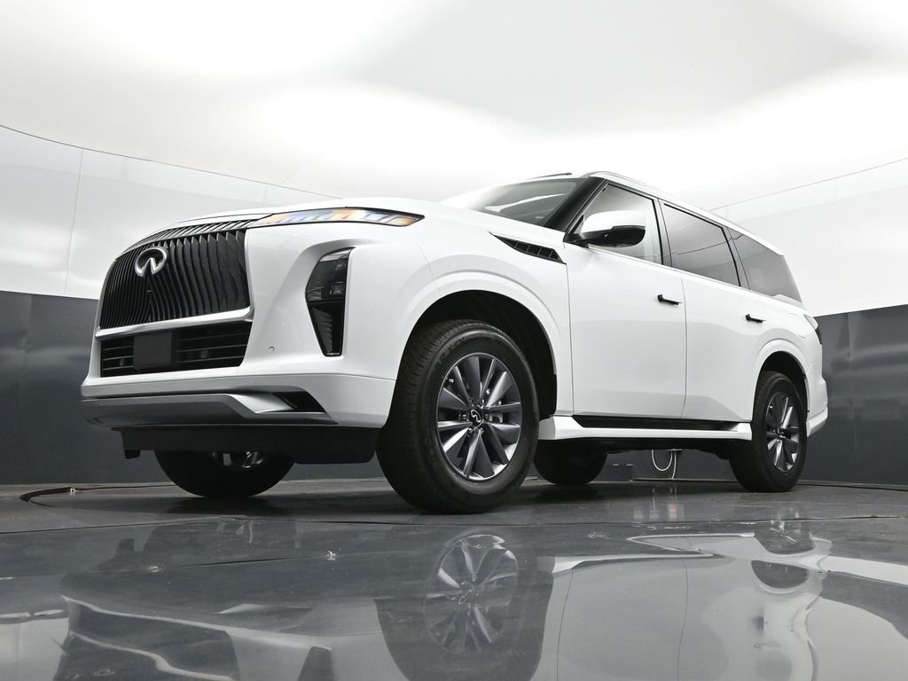 New 2026 RADIANT WHITE INFINITI Pure 2WD image 41