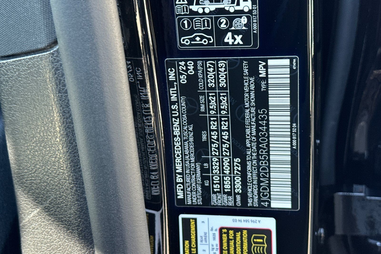 Certified Used 2024 Black Mercedes-Benz 450 image 40