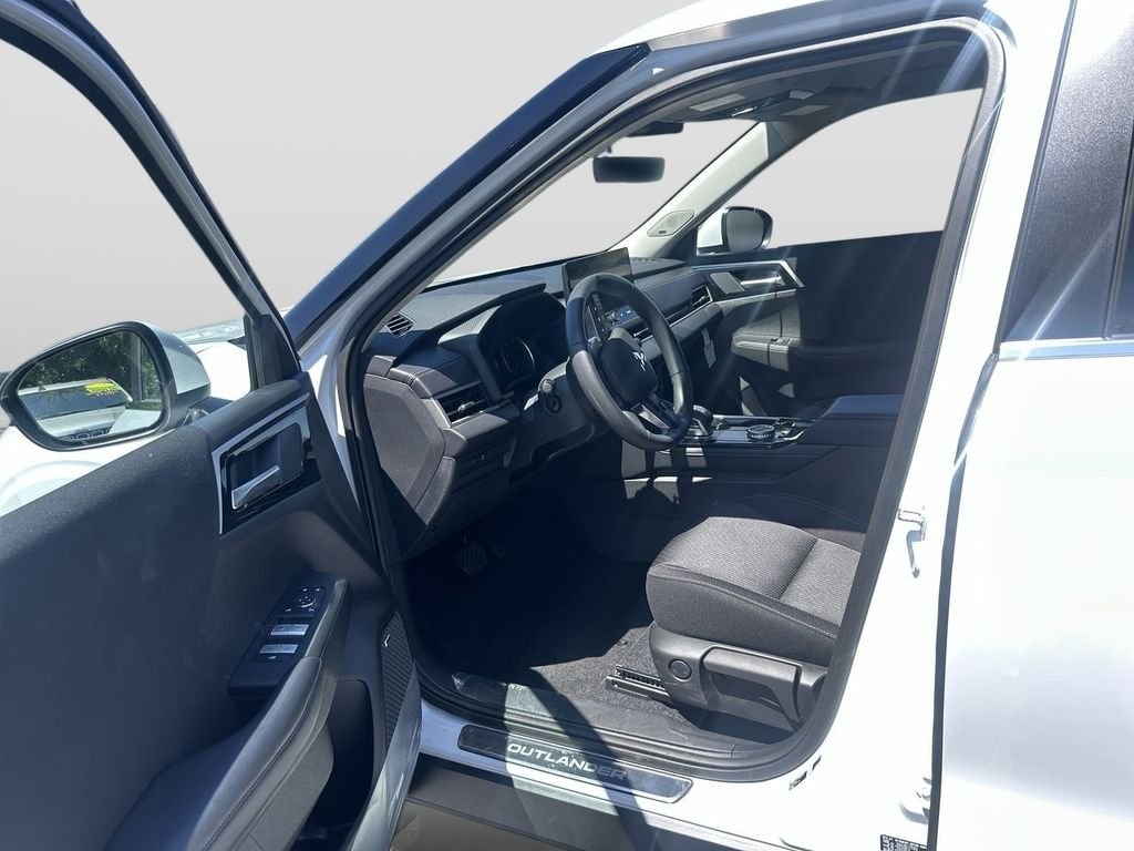 New 2026 WHT DIAMOND Mitsubishi ES image 13