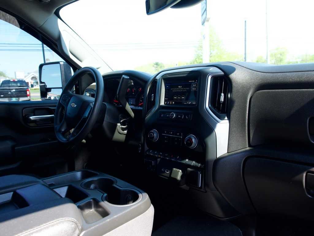 2025 Chevrolet Silverado 2500HD Custom - Photo 44