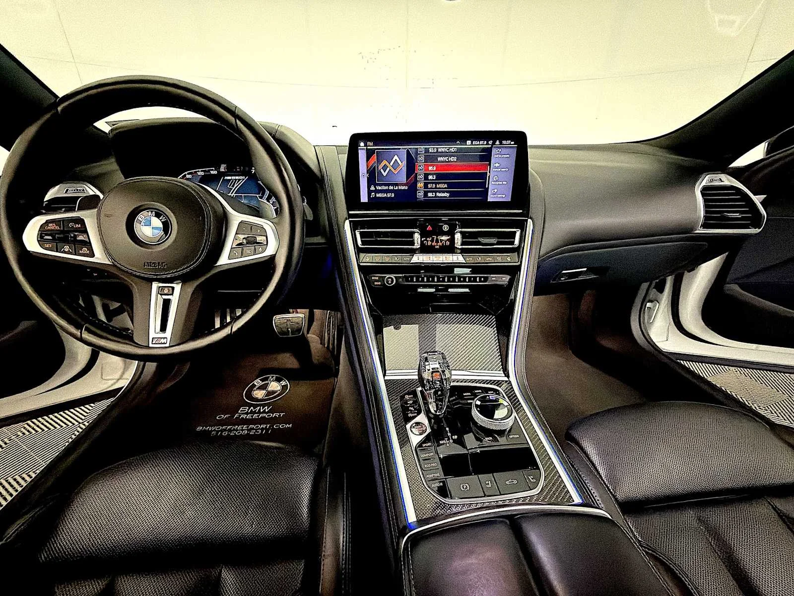 2024 BMW 8 Series M850i - Photo 16