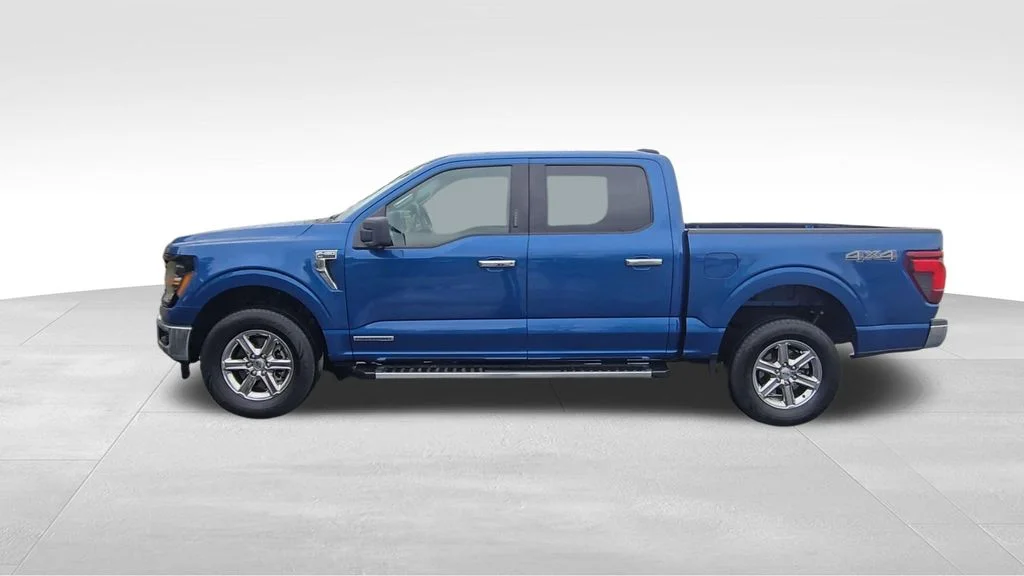 Used 2024 Blue Ford XLT image 5