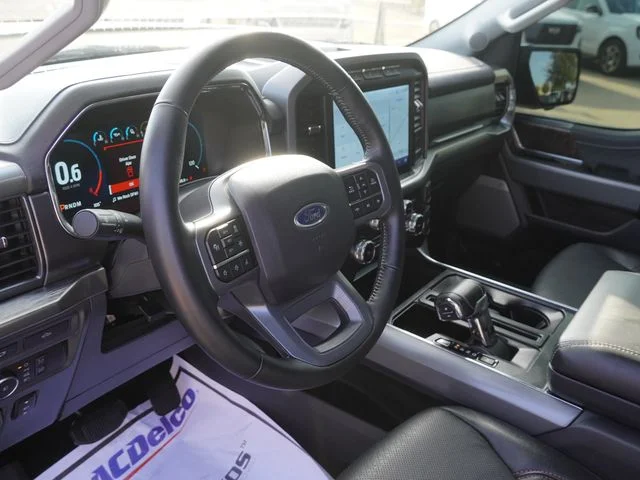Used 2022 Gray Ford Lariat image 18