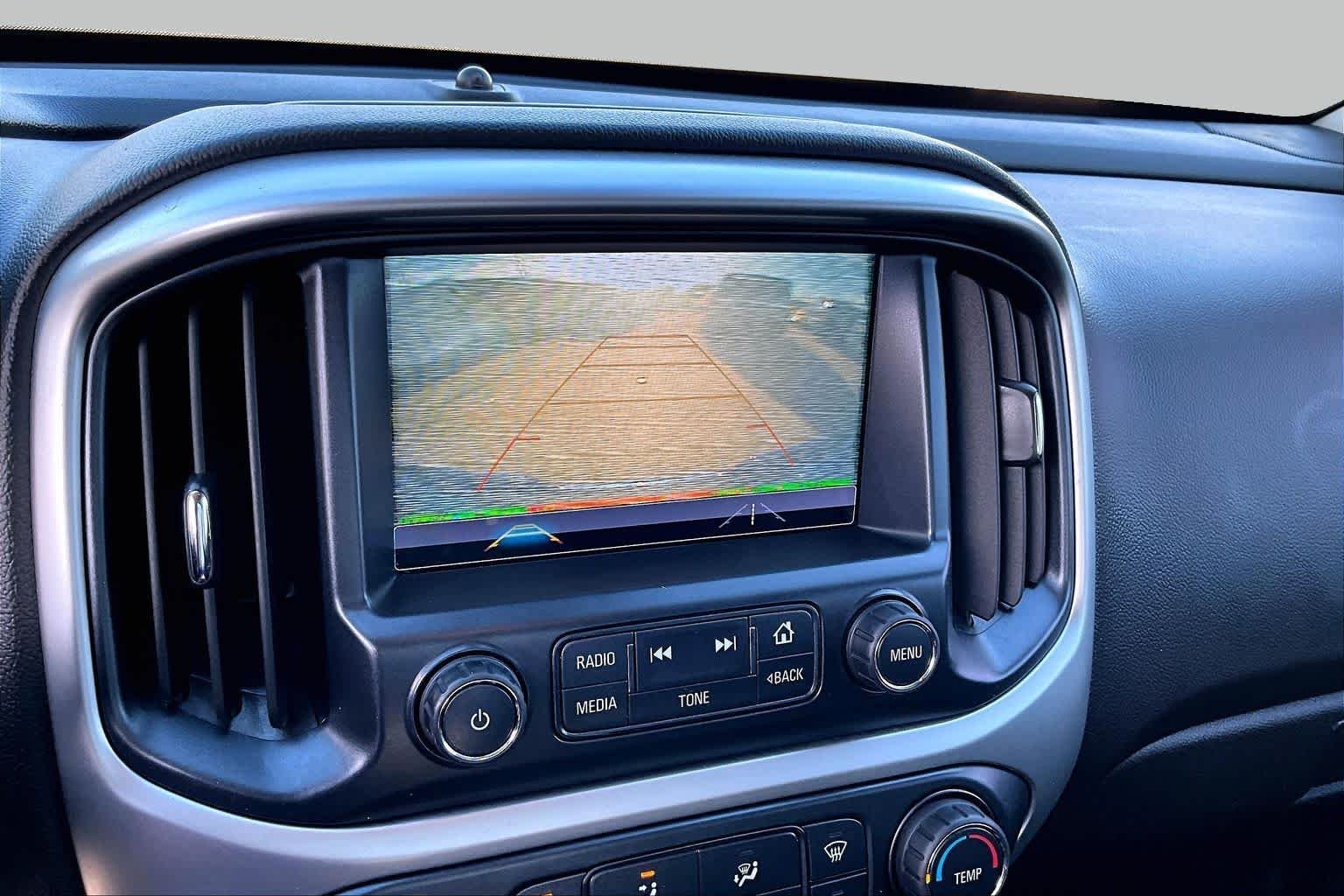 Used 2018 Kinetic Blue Chevrolet 2WD LT image 31