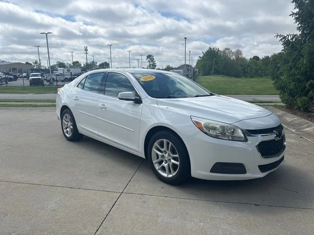 Used 2014 Summit White Chevrolet LT image 32